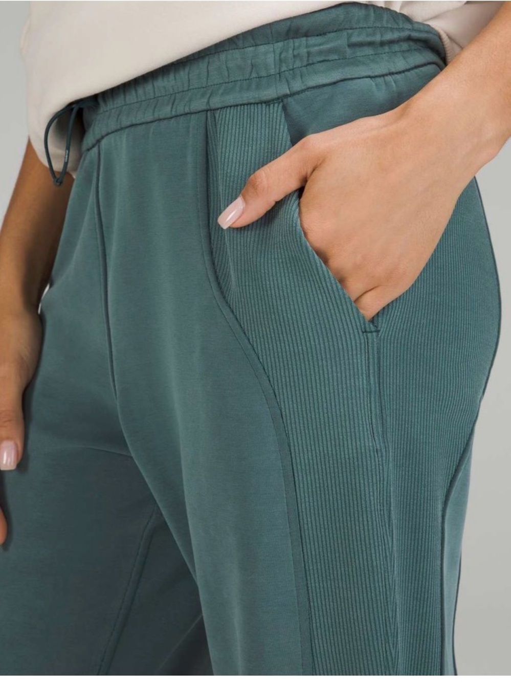 lululemon athletica Brushed Softstreme Jogger Green Jasper 4 - Picture 2 of 6
